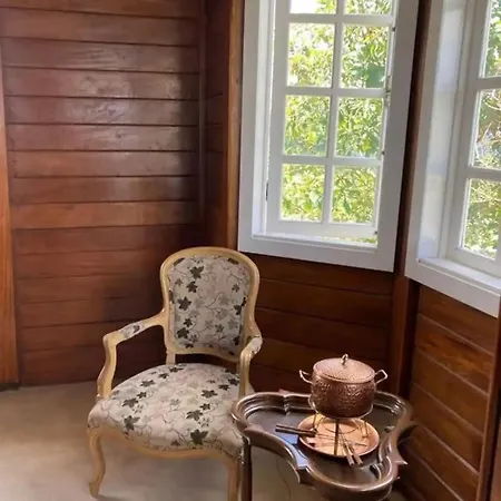 Casa De Madeira Em Lavras Novas Villa Exterior photo